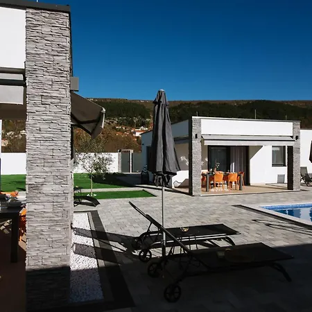 Luxury Blue Sky Ferienhaus Široki Brijeg